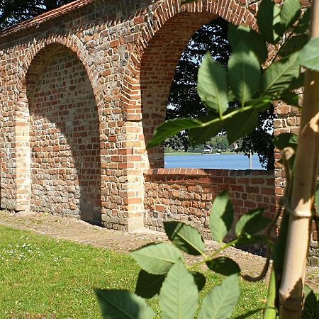 Travel Art Boardinghouse Aparthotel Neuruppin Exterior photo